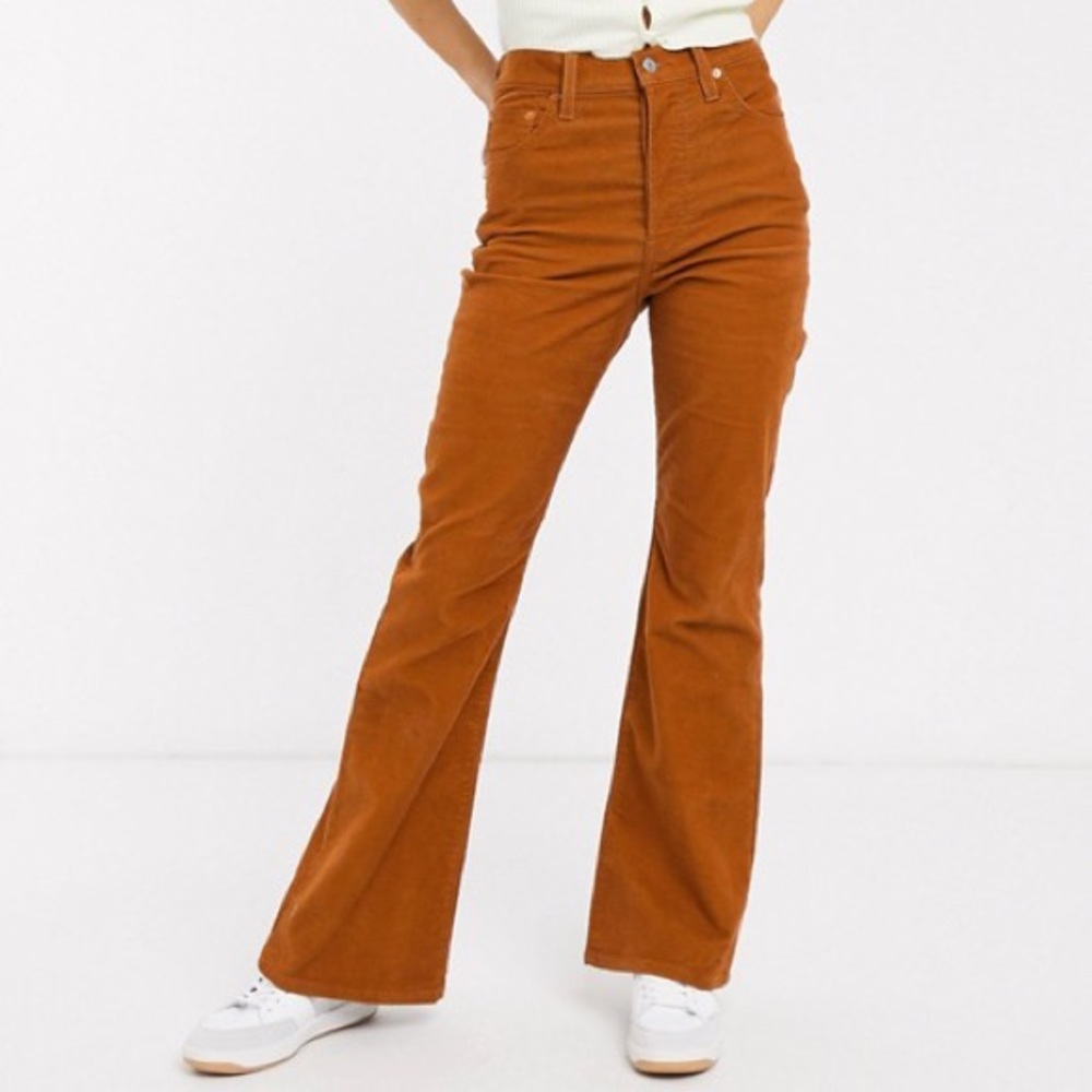 Levi's ribcage cord flare cotton jean in camel